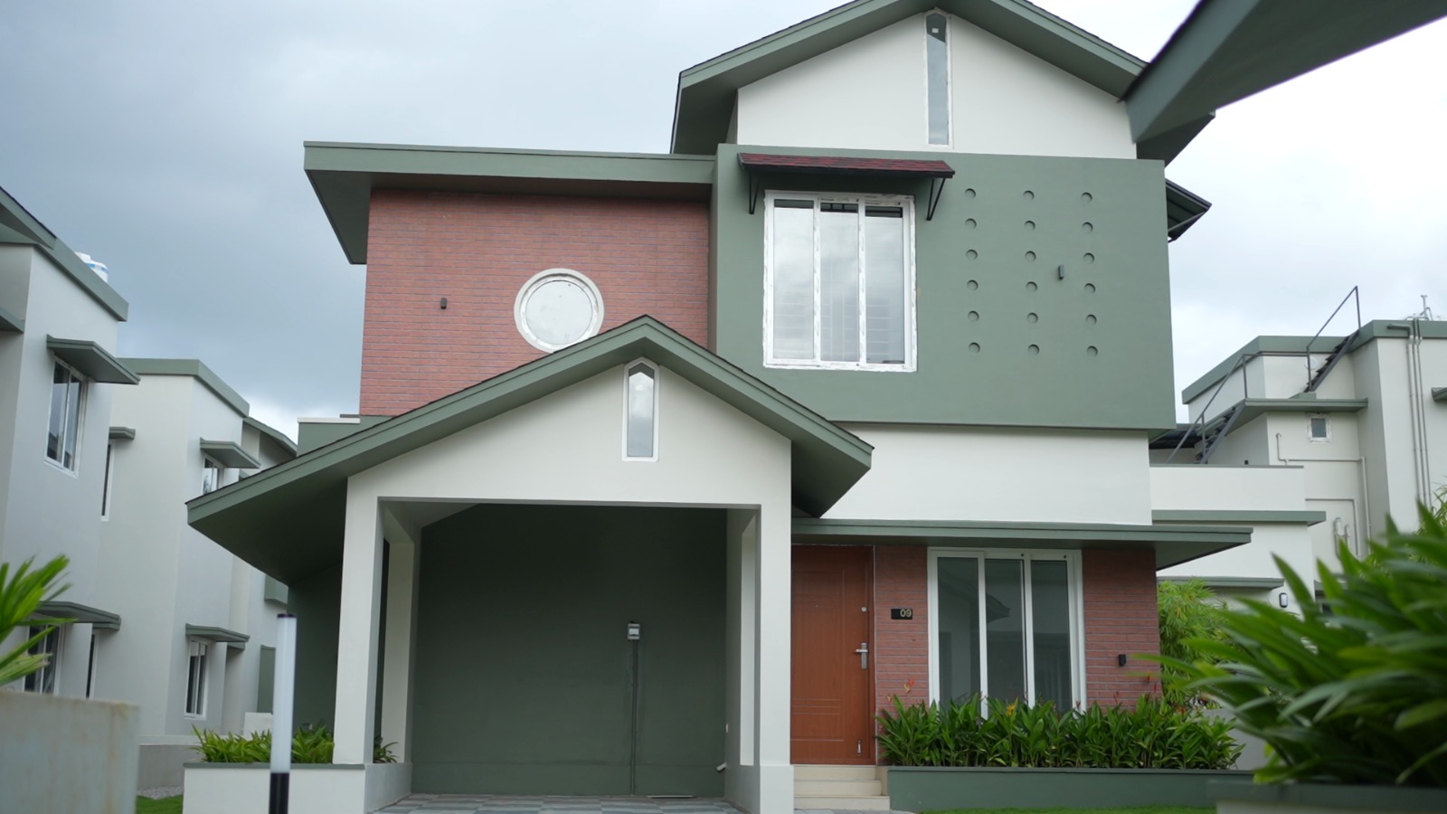 Neamath Brookfield gated community villas in Palakkad offering luxury and security.